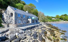 2 The Boathouse